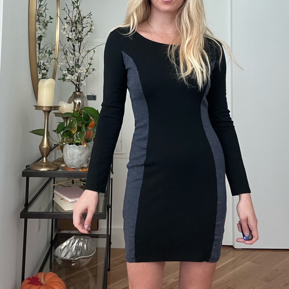 Ella moss mini dress. Blue black. Form fitting. Small.